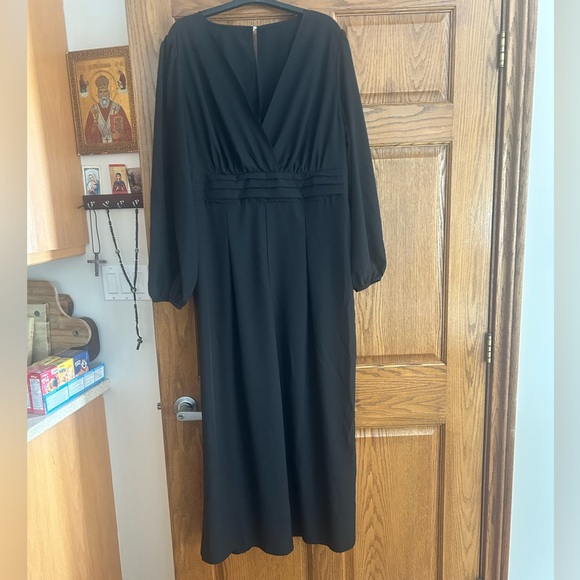 SHEIN Women’s Wide Leg Jumpsuit - Picture 3 of 16